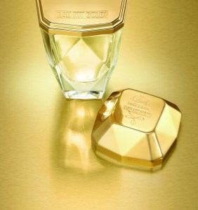 PACO RABANNE_LADY MILLION EMG!_BOTTLE STILL LIFE_2_HD